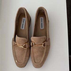 Steve Madden Beige Loafers with Gold Accent